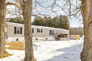 58 Rhodeside Acres, Georgia, VT 05468