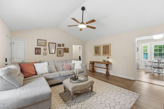 6 Sommerset Drive, Clayton, NC 27520
