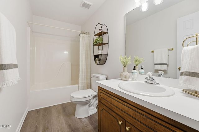 6 Sommerset Drive, Clayton, NC 27520