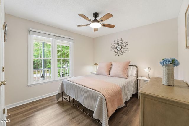 6 Sommerset Drive, Clayton, NC 27520