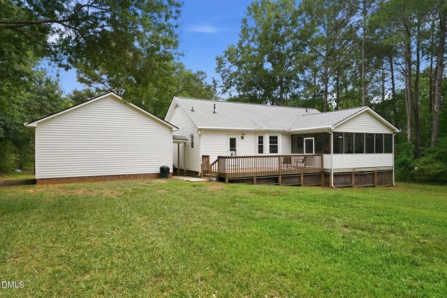 6 Sommerset Drive, Clayton, NC 27520