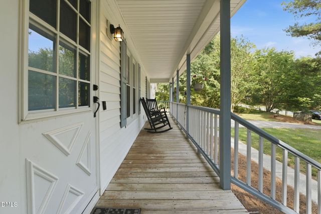 6 Sommerset Drive, Clayton, NC 27520