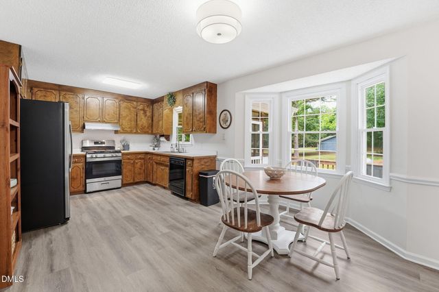 6 Sommerset Drive, Clayton, NC 27520
