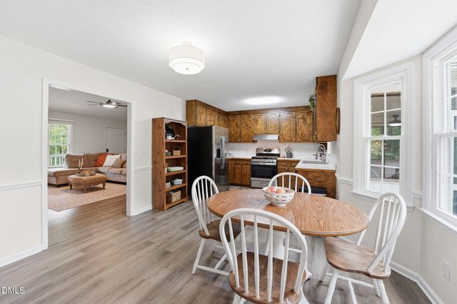 6 Sommerset Drive, Clayton, NC 27520
