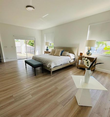 2556 Jardin Mnr, Weston, FL 33327