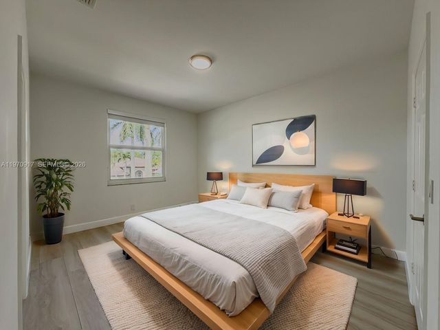 2556 Jardin Mnr, Weston, FL 33327