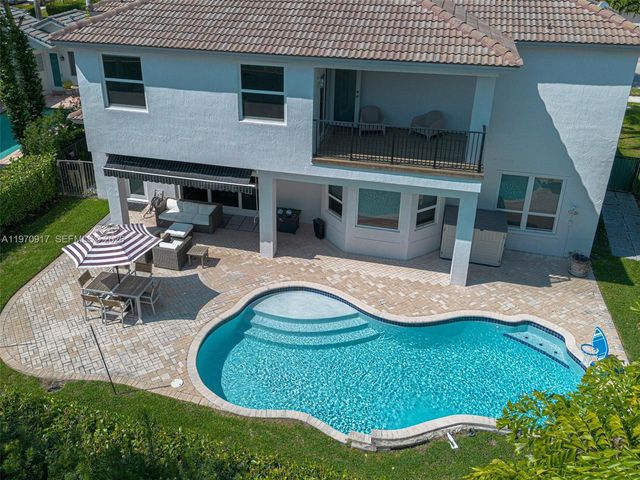 2556 Jardin Mnr, Weston, FL 33327