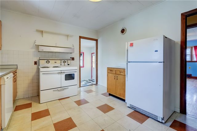 32 Deland Park B, Perinton, NY 14450
