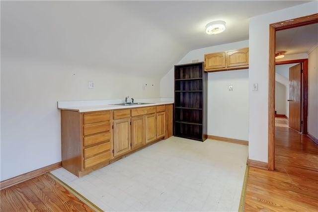 32 Deland Park B, Perinton, NY 14450