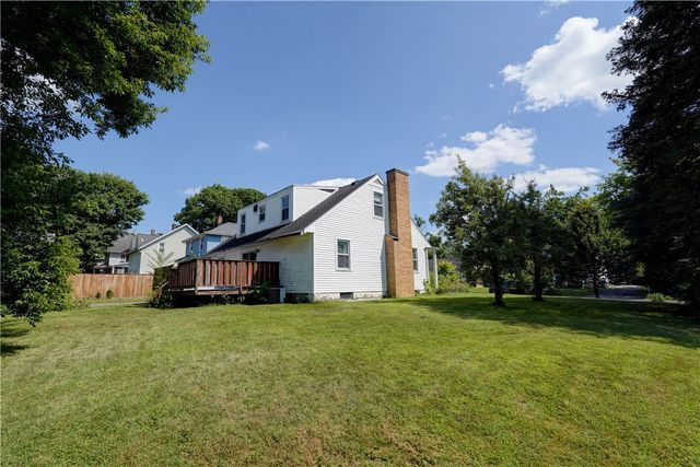 32 Deland Park B, Perinton, NY 14450
