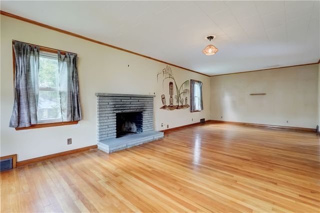 32 Deland Park B, Perinton, NY 14450