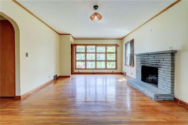 32 Deland Park B, Perinton, NY 14450