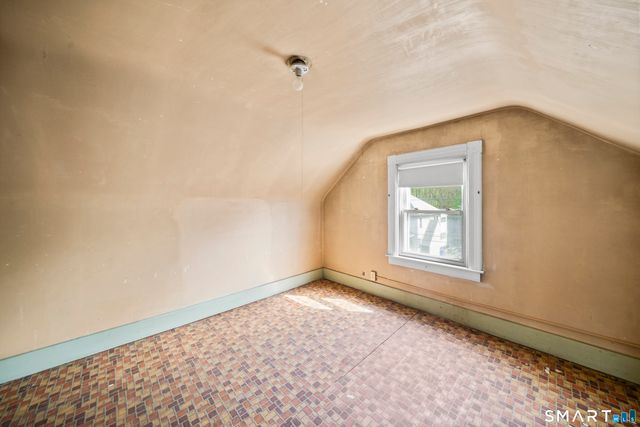 27 Park Avenue, Enfield, CT 06082