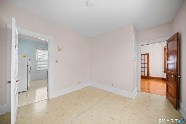 27 Park Avenue, Enfield, CT 06082