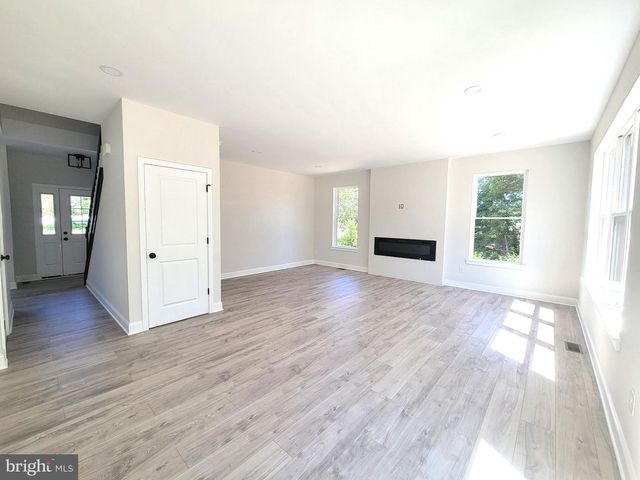 3273 MANAWAY LN, Vineland, NJ 08360