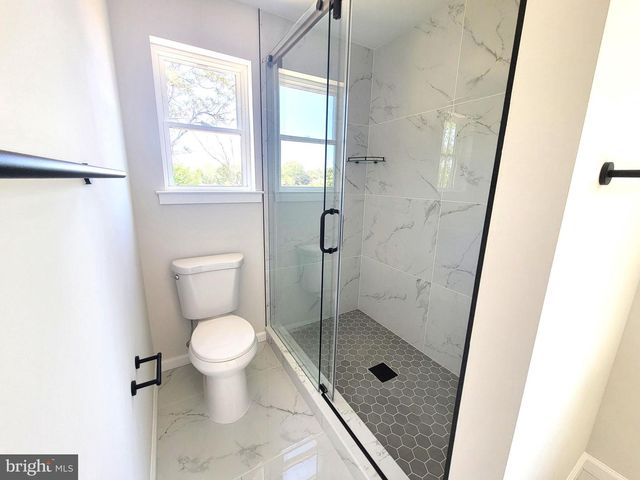 3273 MANAWAY LN, Vineland, NJ 08360
