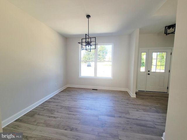 3273 MANAWAY LN, Vineland, NJ 08360