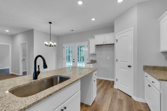 223 Hannah Lee Hill Rd, La Vergne, TN 37086
