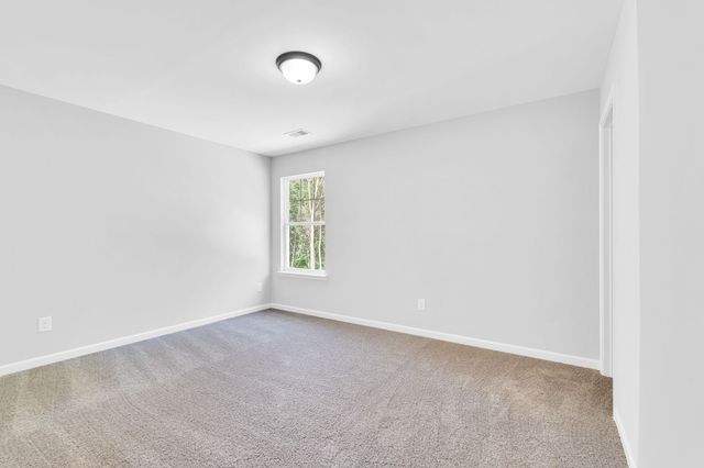 223 Hannah Lee Hill Rd, La Vergne, TN 37086