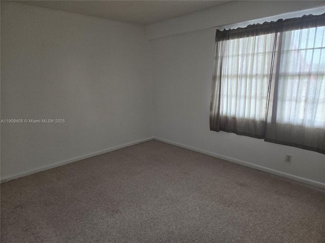 300 SW 130th Ter 413B, Pembroke Pines, FL 33027