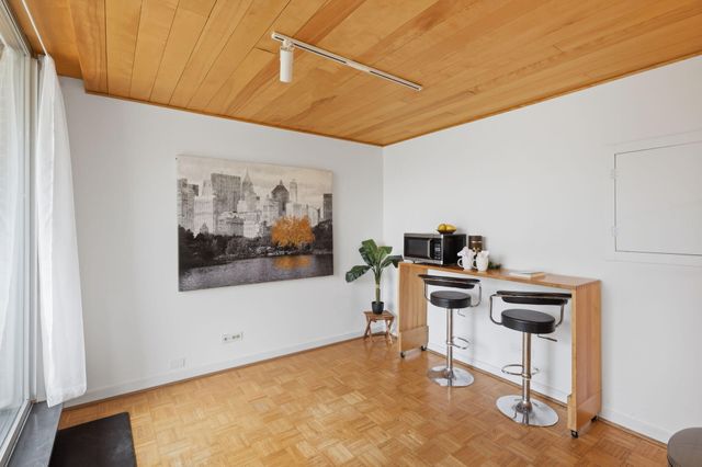 1050 Wall Street 5A, Ann Arbor, MI 48105