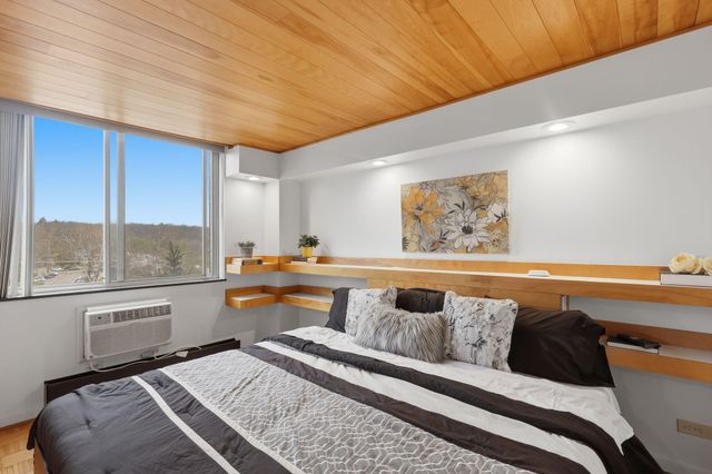 1050 Wall Street 5A, Ann Arbor, MI 48105