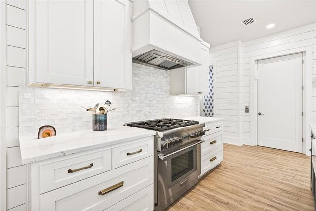 247 Lakeshore St, Port Aransas, TX 78373