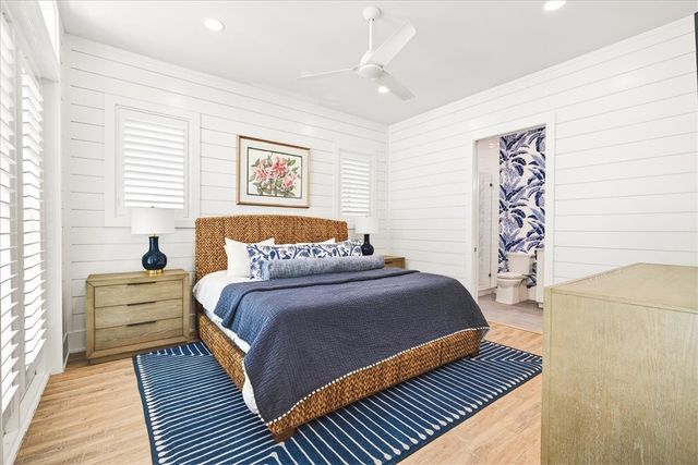 247 Lakeshore St, Port Aransas, TX 78373