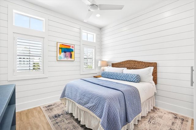 247 Lakeshore St, Port Aransas, TX 78373