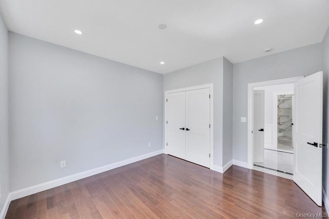 71 Cedar Street, Hicksville, NY 11801