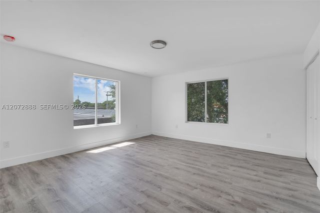 1629 NW 40th st, Miami, FL 33142