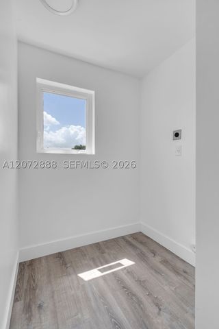 1629 NW 40th st, Miami, FL 33142