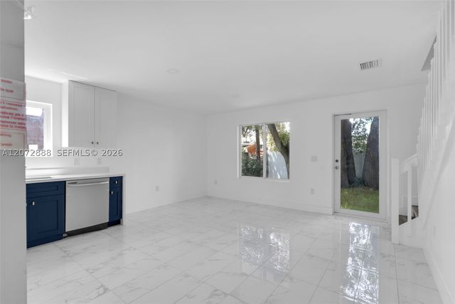 1629 NW 40th st, Miami, FL 33142