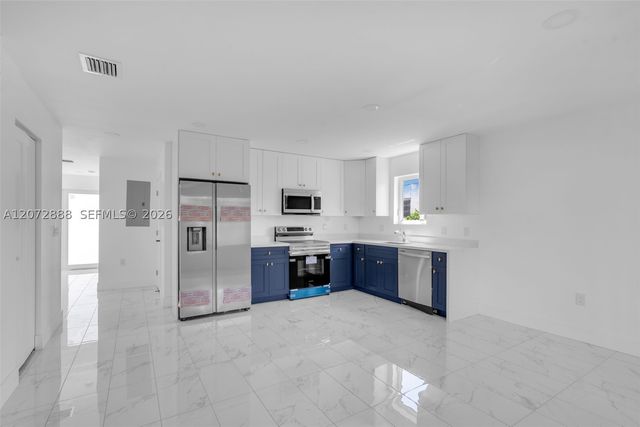 1629 NW 40th st, Miami, FL 33142