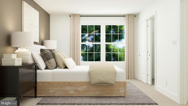 6 RED BARN LN, Bordentown, NJ 08505