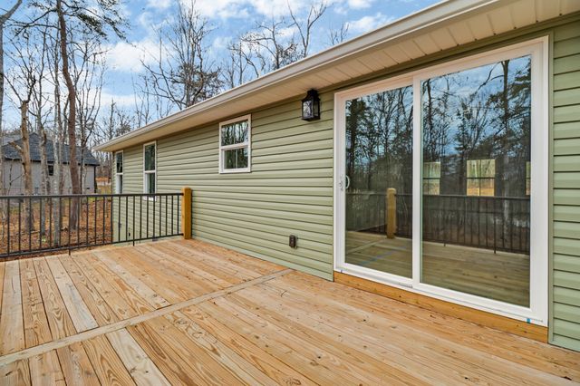 154 Adler Ln, Crossville, TN 38558