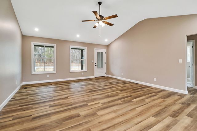 154 Adler Ln, Crossville, TN 38558