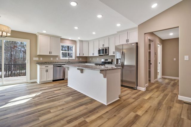 154 Adler Ln, Crossville, TN 38558