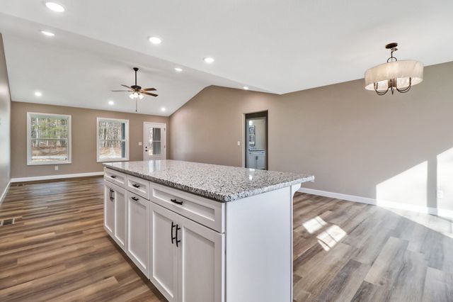 154 Adler Ln, Crossville, TN 38558