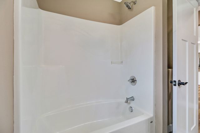 154 Adler Ln, Crossville, TN 38558