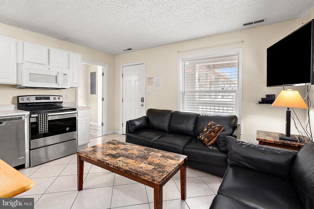 Image 14 of property listing at 207 8TH ST #203E, Ocean City, MD 21842