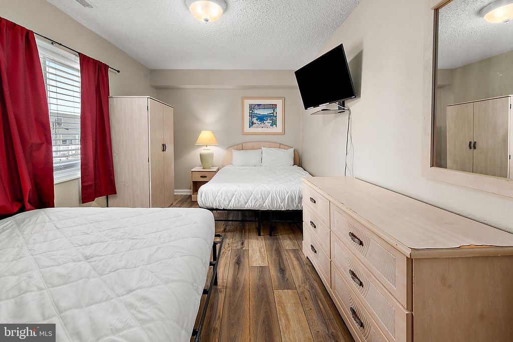 Image 30 of property listing at 207 8TH ST #203E, Ocean City, MD 21842