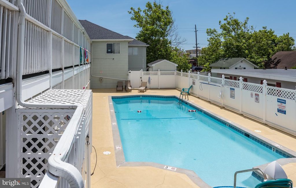 Image 34 of property listing at 207 8TH ST #203E, Ocean City, MD 21842