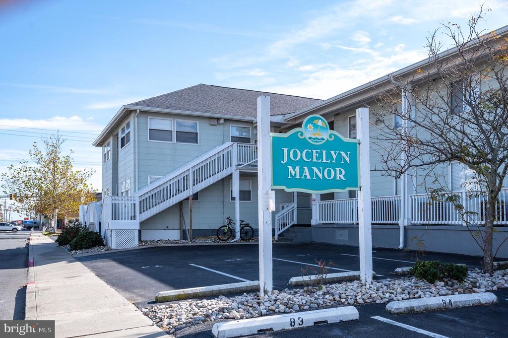 Image 45 of property listing at 207 8TH ST #203E, Ocean City, MD 21842