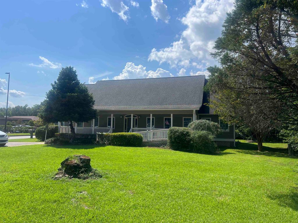 2591-B N Fraser St., Georgetown, SC 29440 — exterior