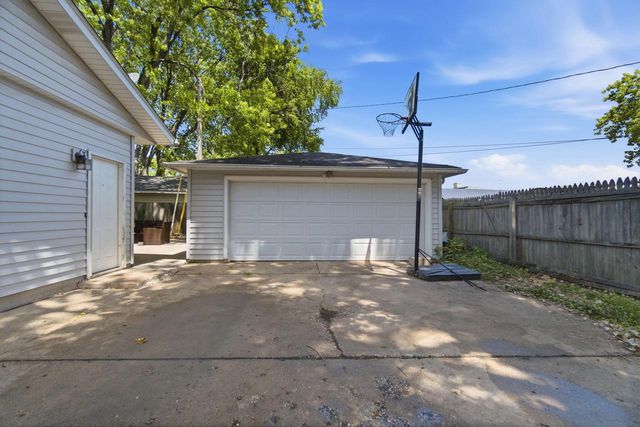 1418 87th STREET, Kenosha, WI 53143