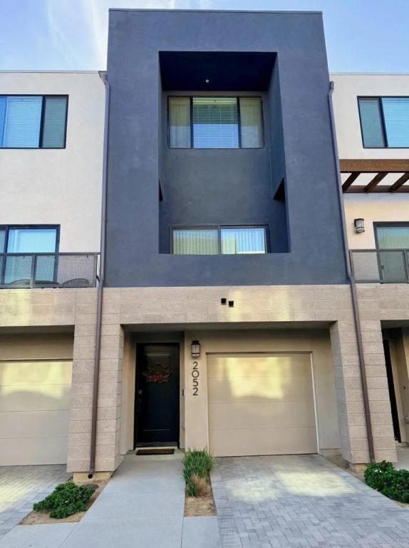 2052 Lane, San Diego, CA 92154