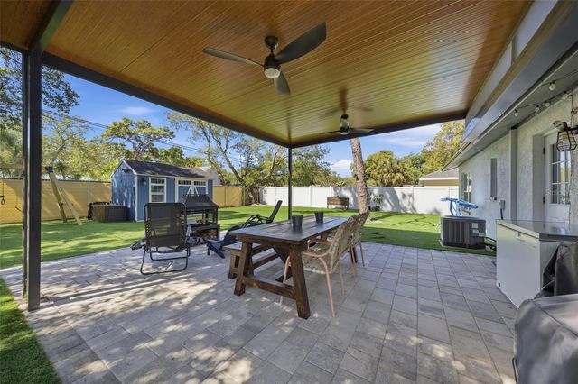 720 LOCUST STREET, Tarpon Springs, FL 34689