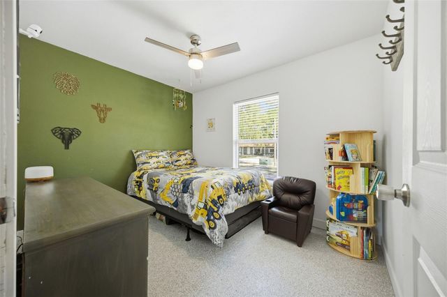 720 LOCUST STREET, Tarpon Springs, FL 34689