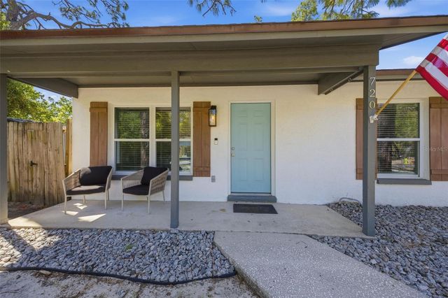 720 LOCUST STREET, Tarpon Springs, FL 34689